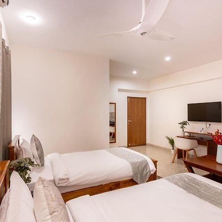 The Silver Chimes Suites Bangalore Exteriör bild