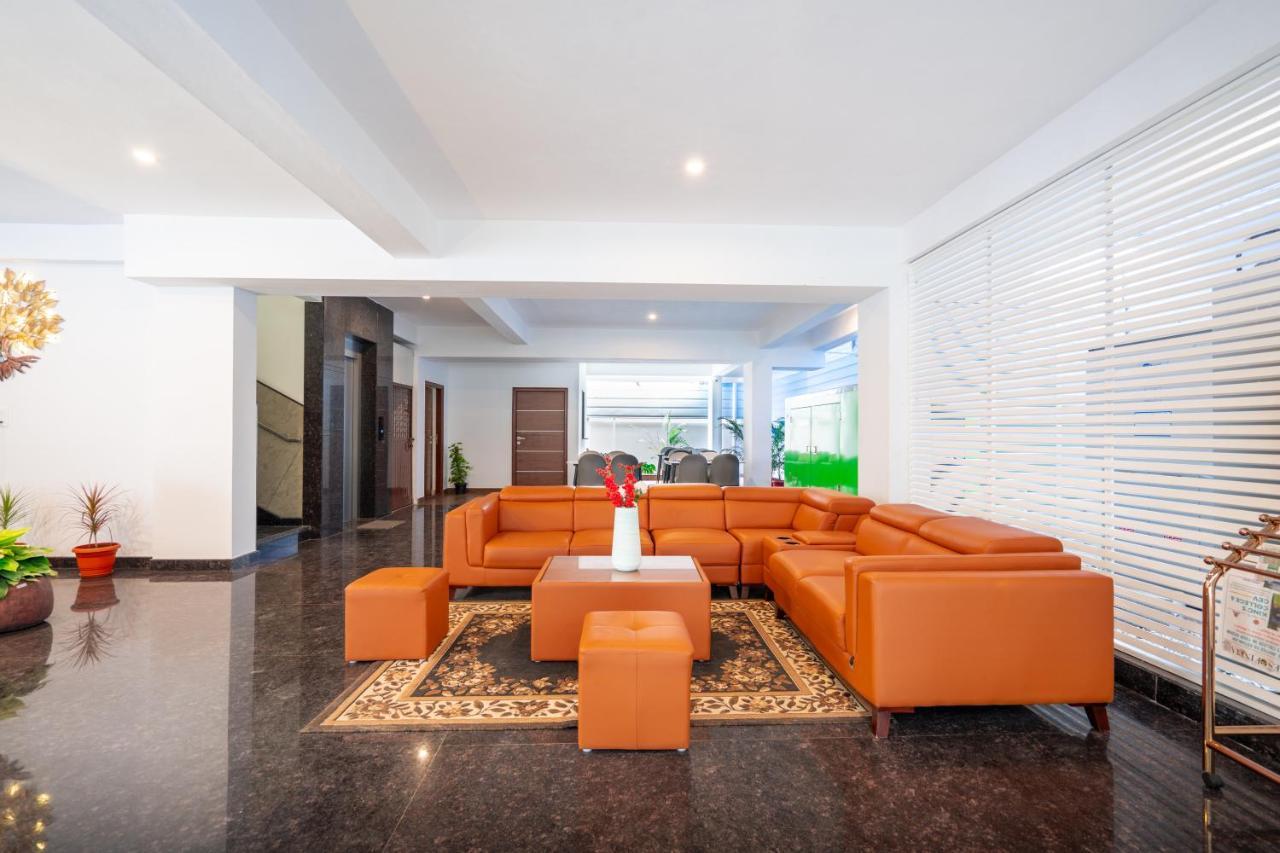 The Silver Chimes Suites Bangalore Exteriör bild