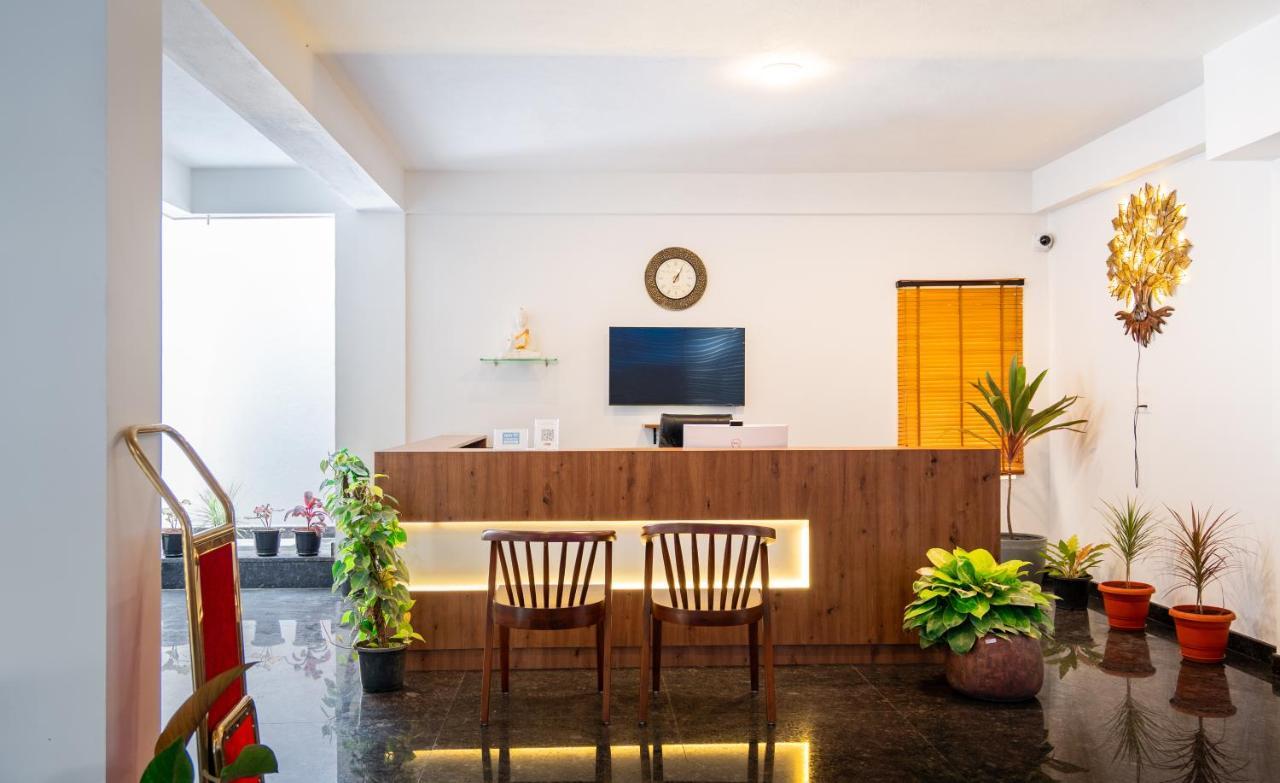 The Silver Chimes Suites Bangalore Exteriör bild